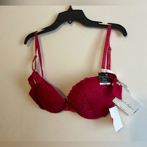 NEW 36B French Affair lace bra. Underwire & push-up. Color: Persian Red.